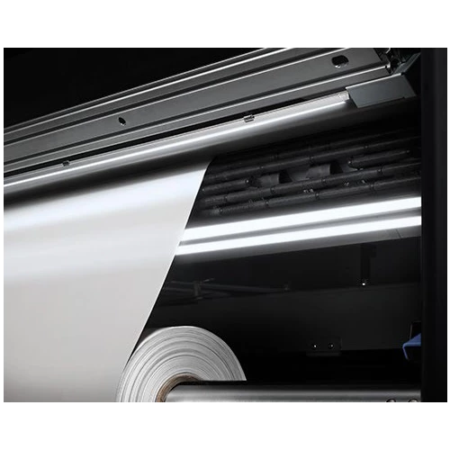 HP Latex 3100 close up of media roll
