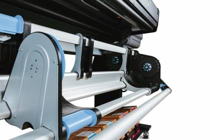 Easy to load, spindleless media roller Latex 570