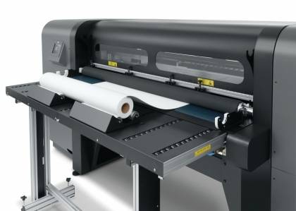 HP Scitex FB 550 print using the new fast media roll holder
