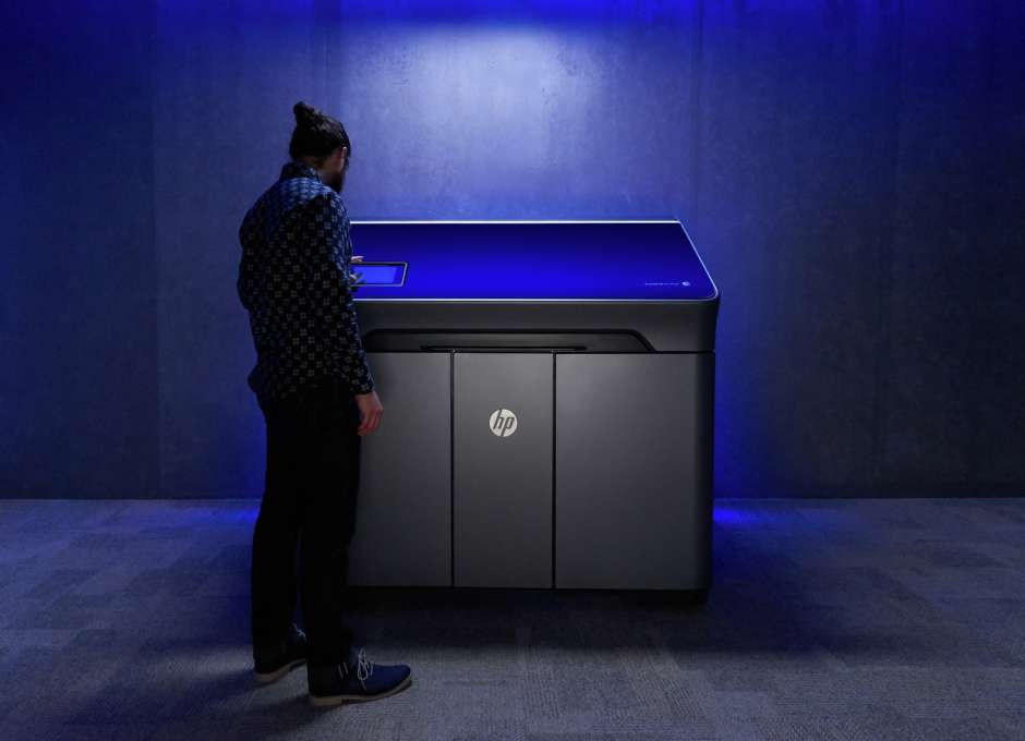 HP Jet Fusion 580 Color 3D Printer